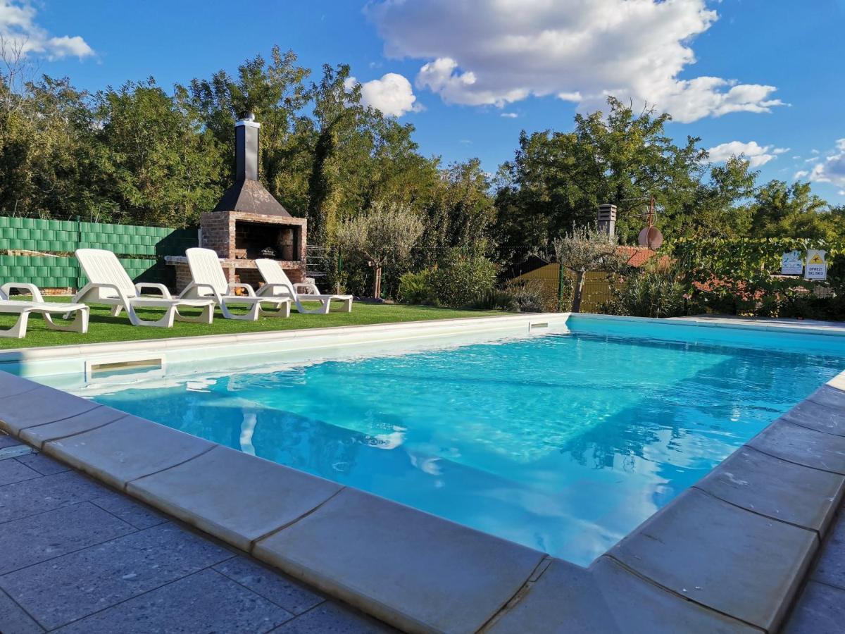 אומאג Villa Oliva מראה חיצוני תמונה